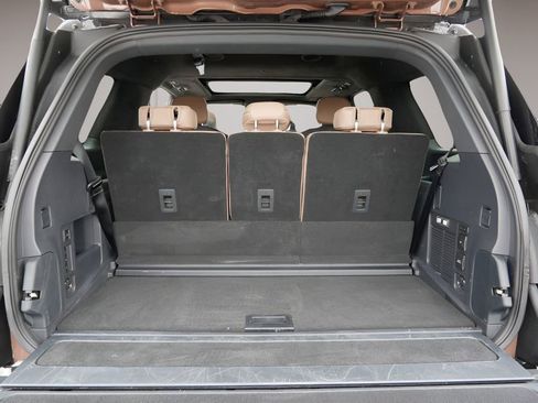 Used 2025 Lincoln Navigator Black Label image 13