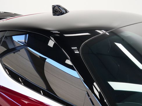 Used 2021 Ferrari SF90 Stradale image 30