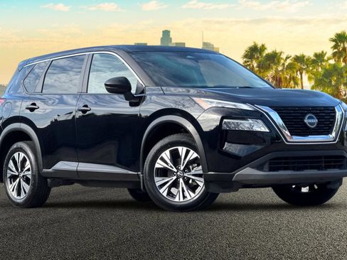 Used 2023 Nissan Rogue SV FWD image 2