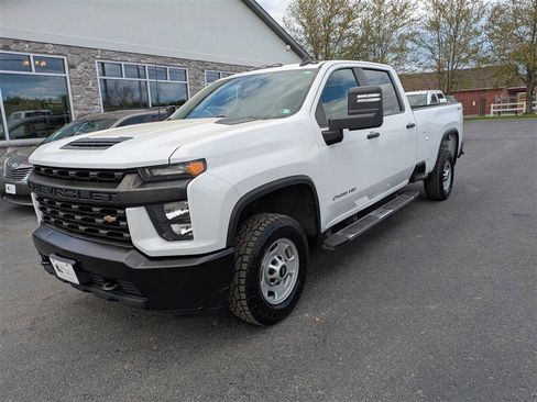Used 2022 Chevrolet Silverado 2500 W/T w/ WT Convenience Package AWD/4WD image 2