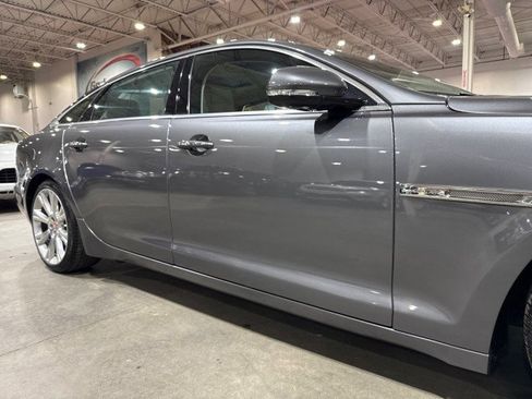 Used 2019 Jaguar XJ L Portfolio image 25