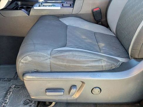 Used 2016 Toyota Tundra SR5 w/ SR5 Upgrade Package image 14