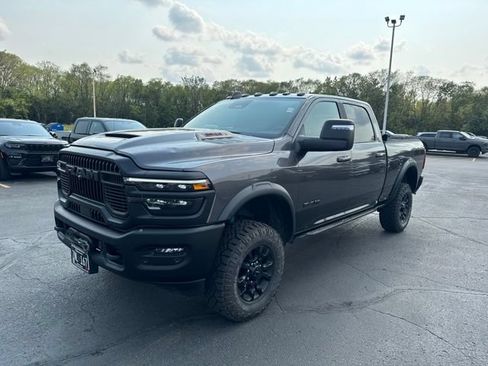 Used 2025 RAM 2500 Power Wagon AWD/4WD image 3