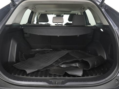 Used 2022 Toyota RAV4 XLE w/ Convenience Package AWD/4WD image 9