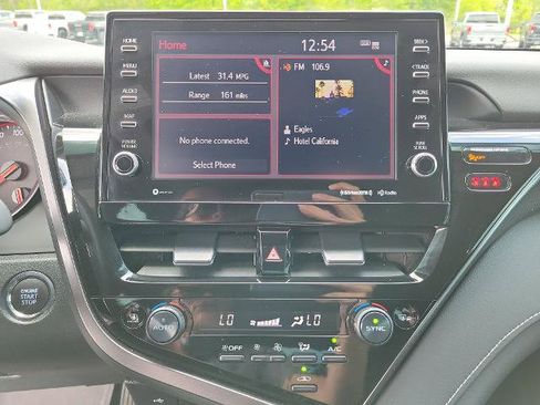 Used 2023 Toyota Camry XSE FWD image 17