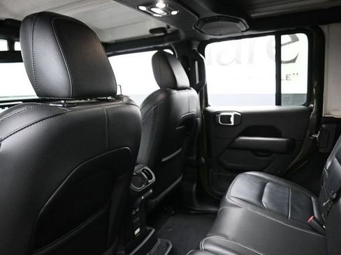 Used 2021 Jeep Wrangler Unlimited Sahara w/ Uconnect 4C Nav & Sound Group AWD/4WD image 24