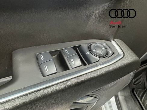 Used 2025 Chevrolet Silverado 1500 LT image 34