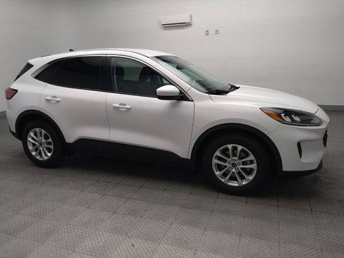Used 2021 Ford Escape SE FWD image 11