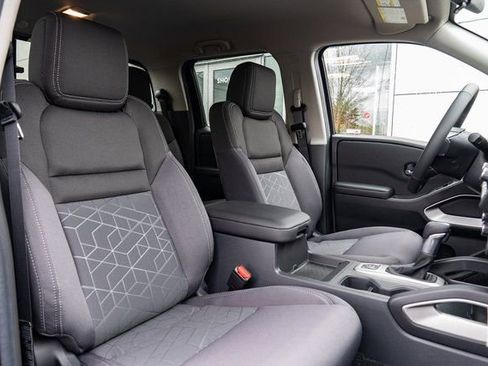 New 2026 Nissan Frontier SV w/ SV Convenience Package AWD/4WD image 27