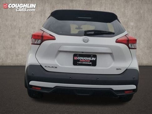 Used 2020 Nissan Kicks SR image 6