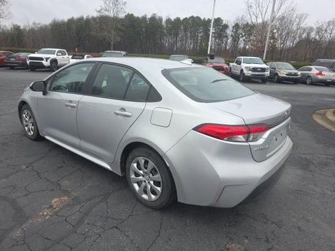 Used 2024 Toyota Corolla LE image 5