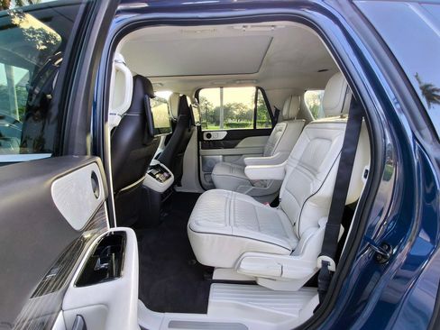 Used 2020 Lincoln Navigator L Black Label AWD/4WD image 18