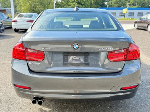 Used 2013 BMW 328i xDrive Sedan AWD/4WD image 9