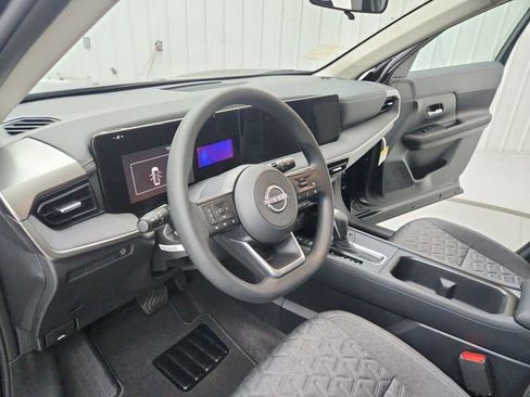 New 2026 Nissan Kicks SV image 18