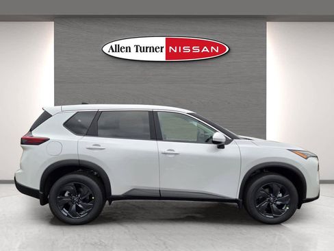 New 2026 Nissan Rogue SV w/ Cold Weather Package image 5