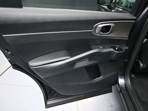 Certified 2025 Kia Sorento X-Line EX image 30
