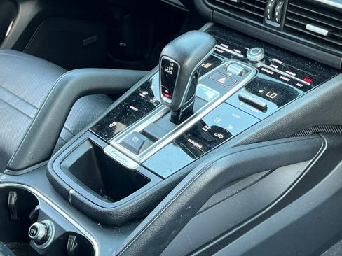 Certified 2020 Porsche Cayenne AWD/4WD image 34
