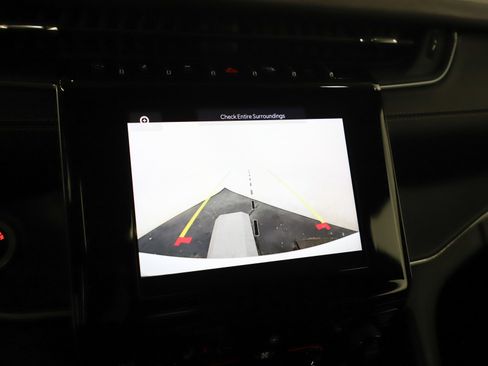 Used 2024 Jeep Grand Cherokee Altitude image 22