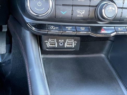 Used 2025 Dodge Durango GT image 32