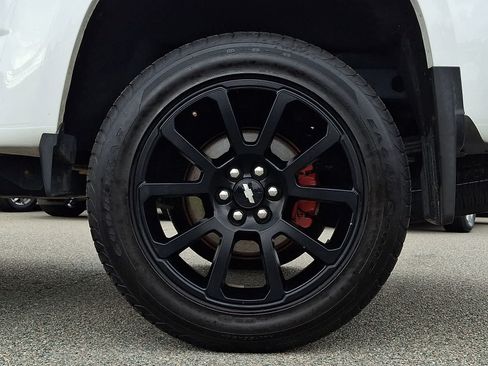 Used 2019 Chevrolet Colorado LT w/ Colorado RST Special Edition AWD/4WD image 9
