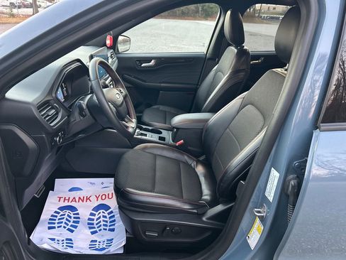 Used 2023 Ford Escape ST-Line w/ Tech Pack #1 image 11