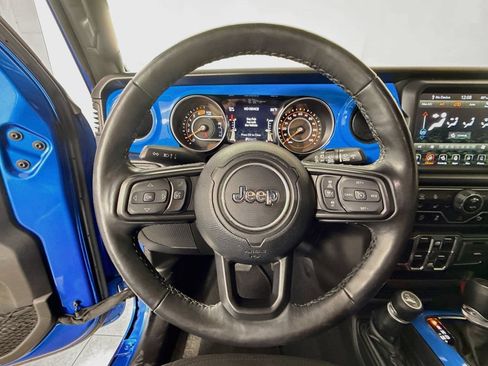 Used 2022 Jeep Wrangler Unlimited Sport AWD/4WD image 12