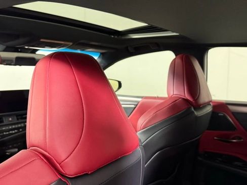 Used 2024 Lexus ES 300h F Sport image 25