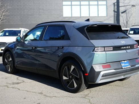 Certified 2025 Hyundai Ioniq 5 SEL image 8