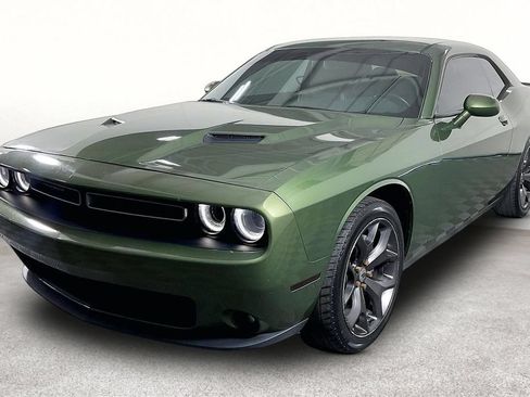 Used 2018 Dodge Challenger SXT Plus RWD image 14