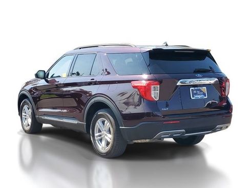 Certified 2023 Ford Explorer XLT w/ Equipment Group 202A AWD/4WD image 3