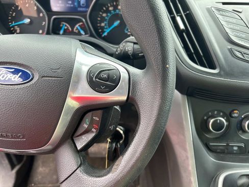 Used 2014 Ford Escape SE image 26
