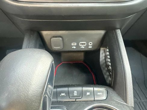 Used 2023 Chevrolet TrailBlazer RS w/ Convenience Package AWD/4WD image 19