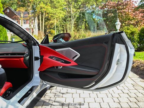 Used 2020 Chevrolet Corvette Stingray Premium Cpe w/ 3LT Preferred Equipment Group image 38