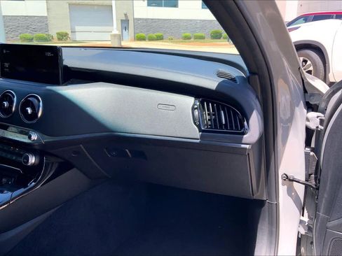 Used 2022 Kia Stinger GT-Line RWD image 18