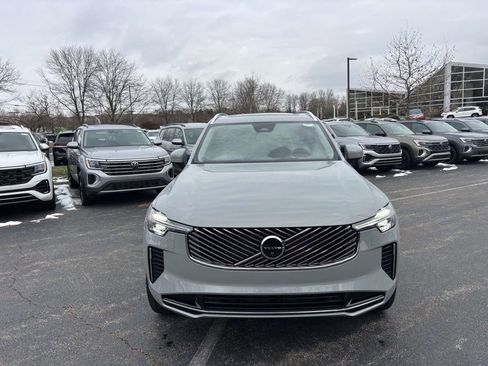 New 2026 Volvo XC90 B6 Ultra image 2