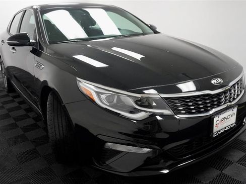 Used 2020 Kia Optima LX image 10