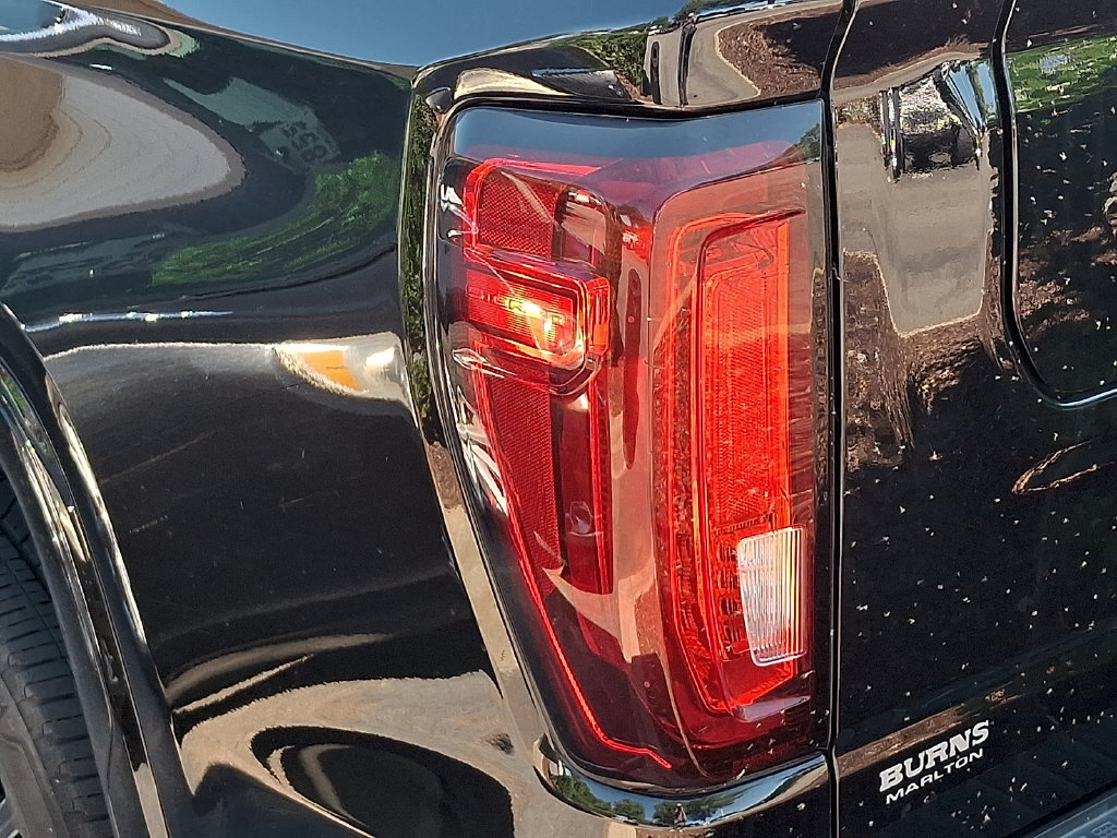Used 2023 GMC Sierra 1500 Denali w/ Denali Reserve Package AWD/4WD image 5