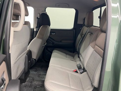 Used 2022 Nissan Frontier SV w/ Technology Package image 7