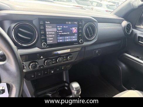 Used 2021 Toyota Tacoma TRD Off-Road w/ Technology Package AWD/4WD image 29