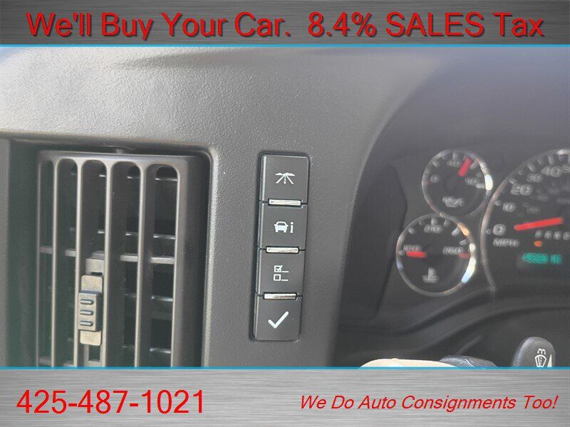 Used 2017 Chevrolet Express 3500 LT w/ LT Preferred Equipment Group RWD image 17