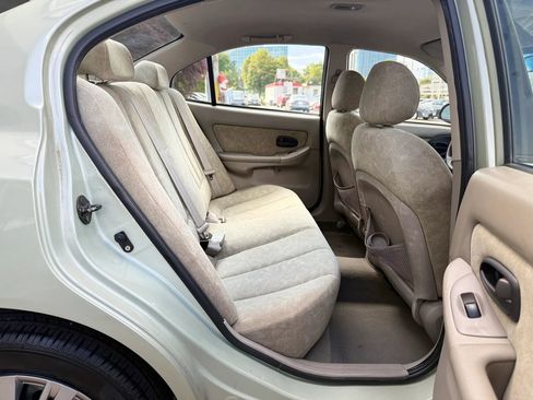 Used 2003 Hyundai Elantra GLS FWD image 20