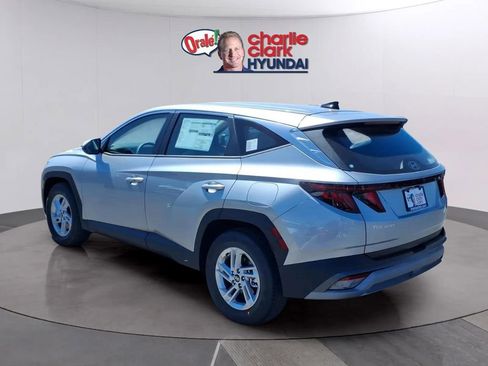 New 2026 Hyundai Tucson SE FWD image 3