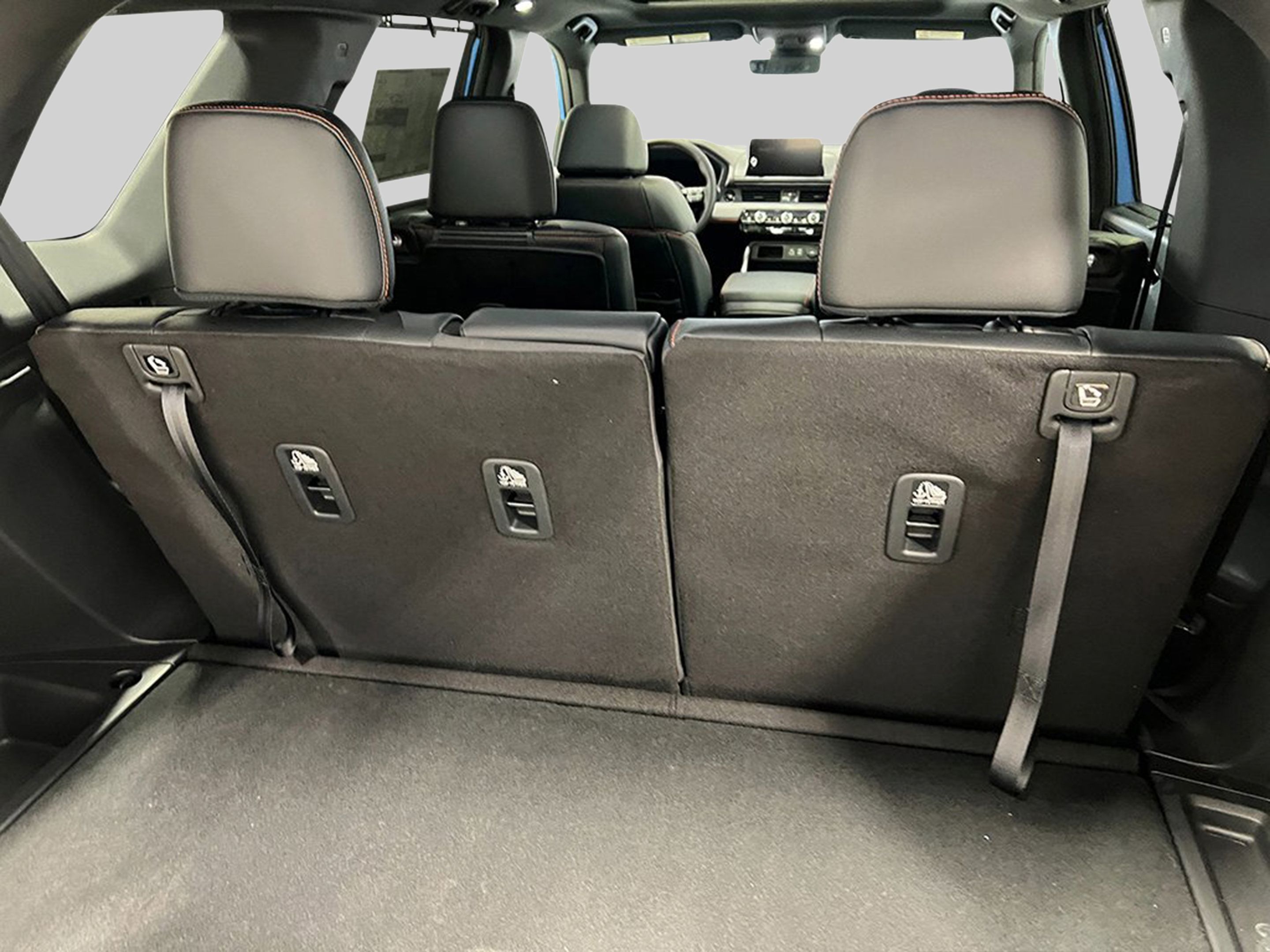 Used 2025 Honda Pilot TrailSport image 28