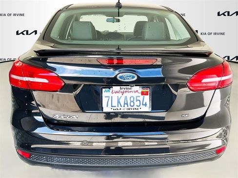 Used 2015 Ford Focus SE image 6
