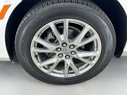 Used 2024 Buick Enclave Essence w/ Experience Buick Package image 33