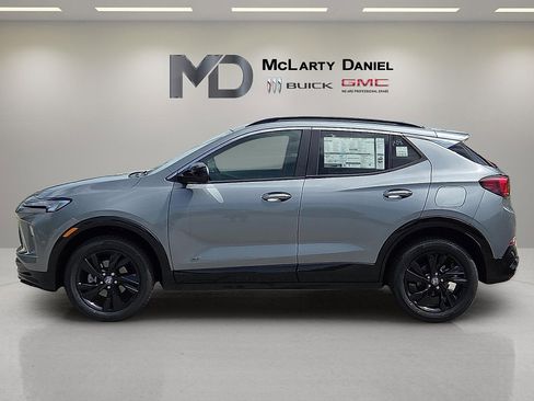 Used 2026 Buick Encore GX Sport Touring w/ Advanced Technology Package image 3