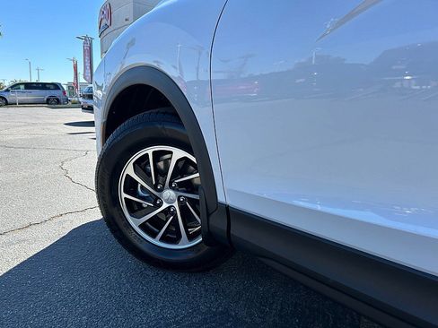 New 2026 Mitsubishi Eclipse Cross ES image 8