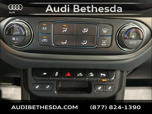 Used 2022 Chevrolet Colorado Z71 AWD/4WD image 24