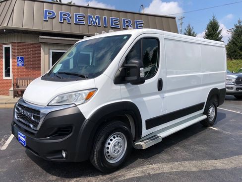 Used 2025 RAM ProMaster 2500 w/ U-Haul Equipment Group FWD image 10