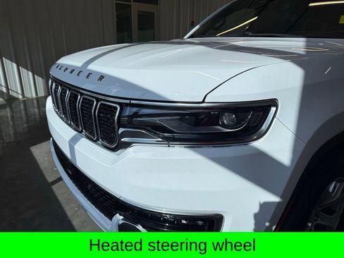 Used 2022 Jeep Wagoneer Series II image 13